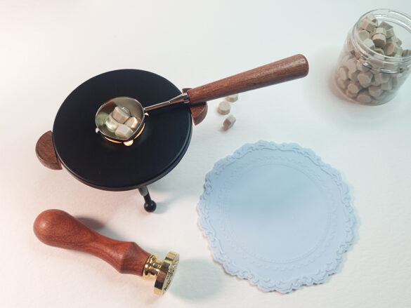 Make Wax Seals Blog post – Wax Beads Melt