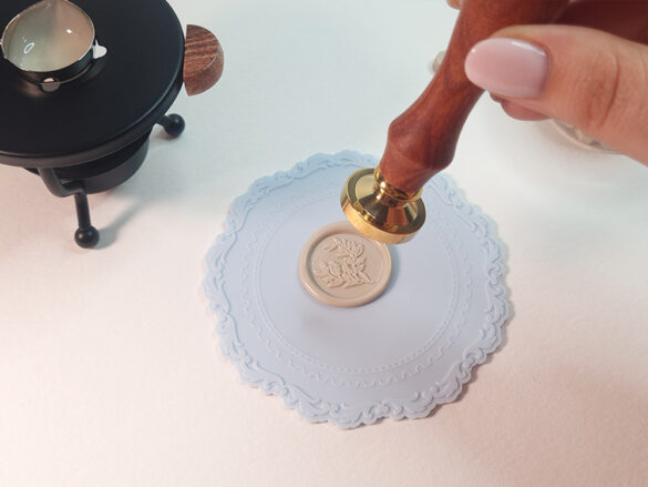 Make Wax Seals Blog post – Wax Beads Remove Stamp